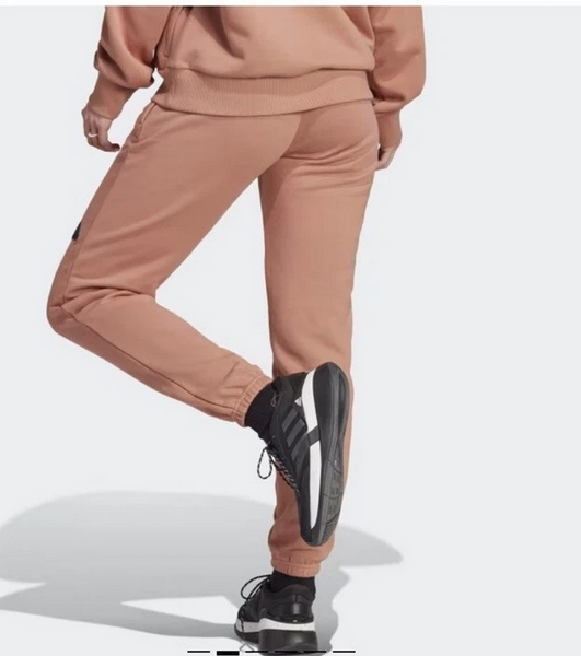 Жіночий спортивний костюм Adidas City Escape (Світшот City Escape Sweatshirt + Штани City Escape Regular-Fit Pants) HZ7297 HZ7300 фото
